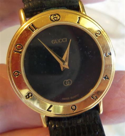 vintage gucci watch 1990's